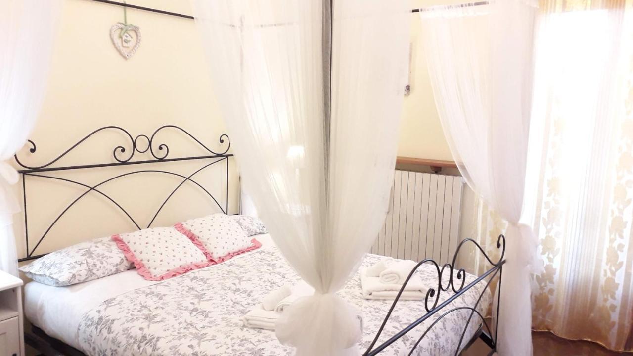 B&B Le Mi' Cocche คาปานโนริ ภายนอก รูปภาพ