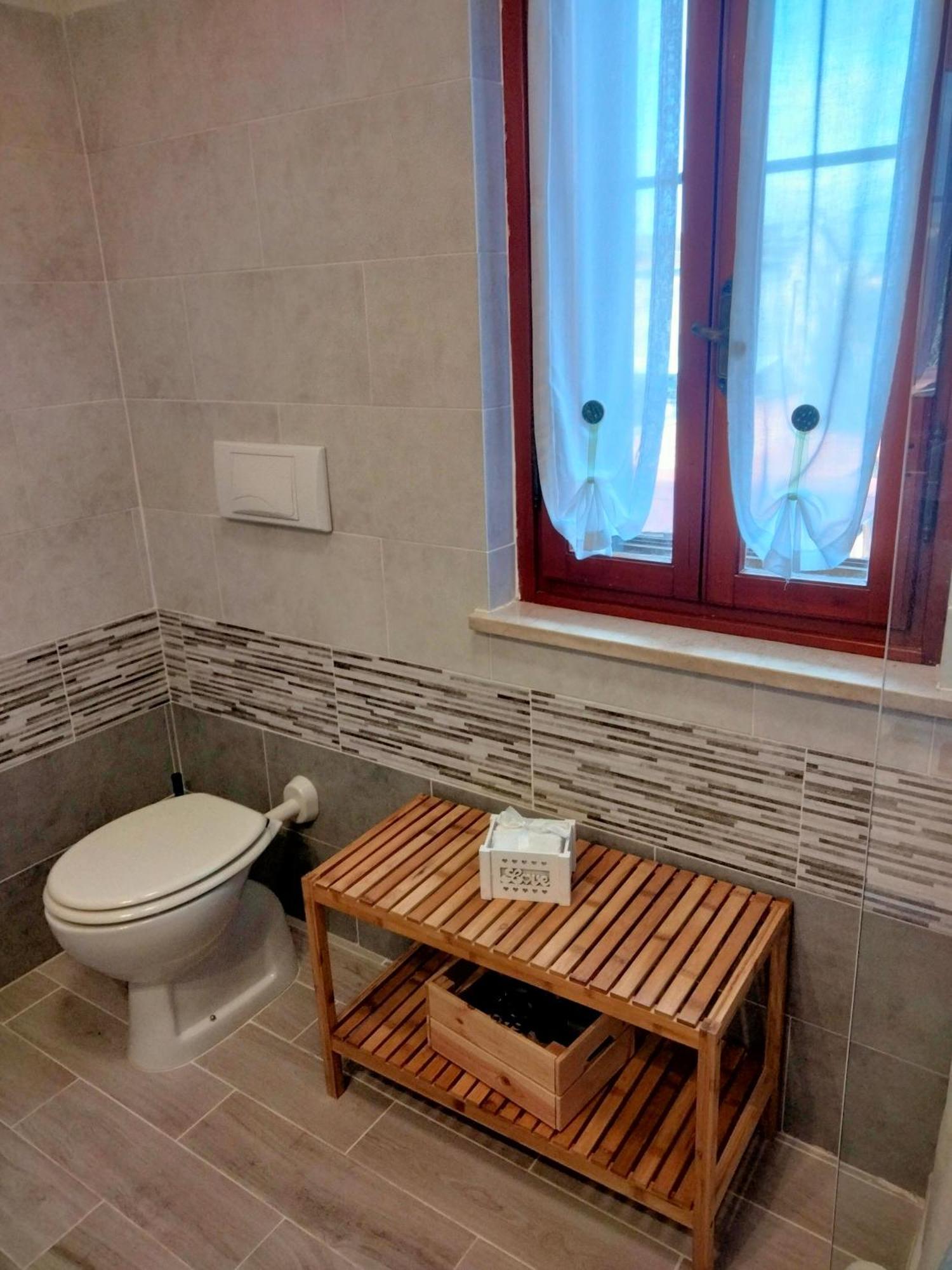 B&B Le Mi' Cocche คาปานโนริ ภายนอก รูปภาพ