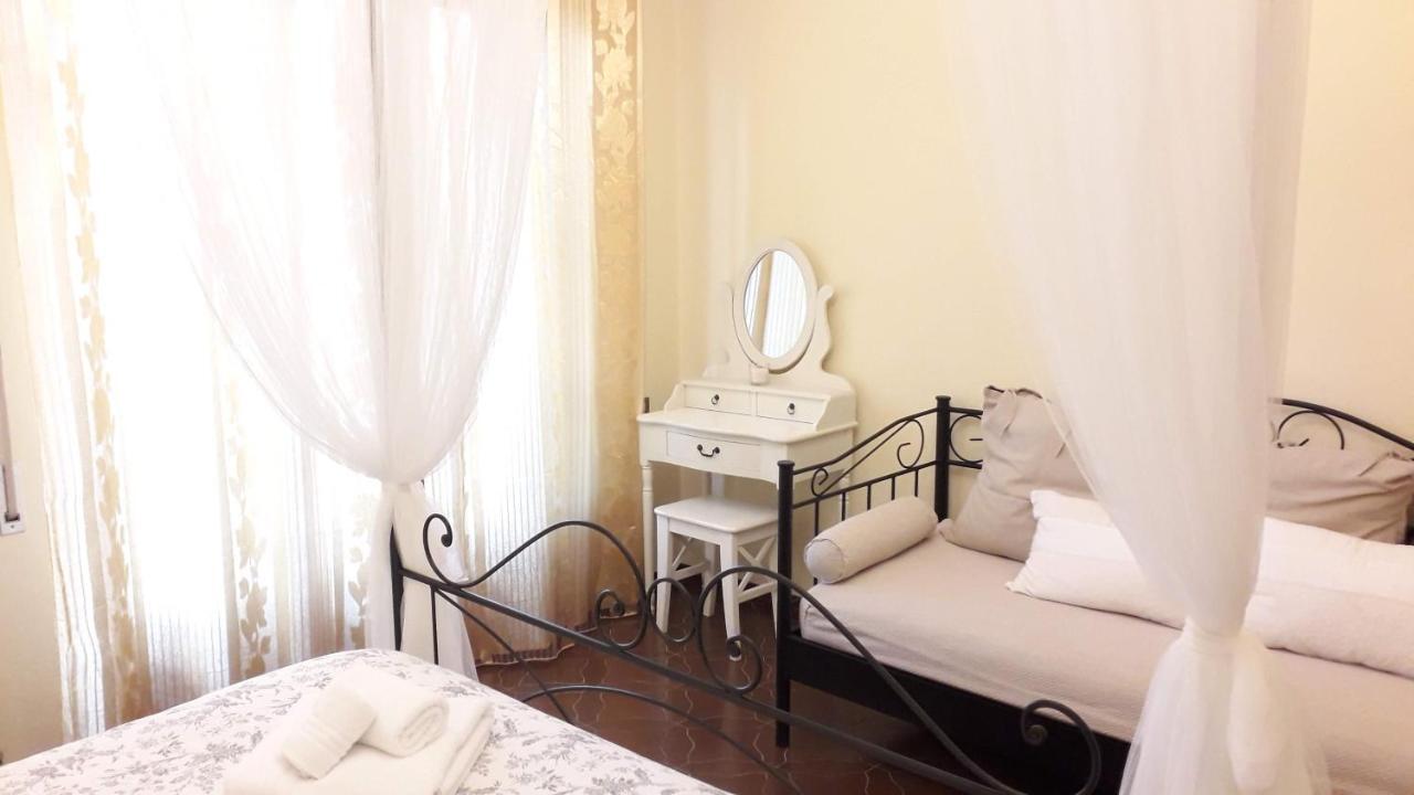 B&B Le Mi' Cocche คาปานโนริ ภายนอก รูปภาพ
